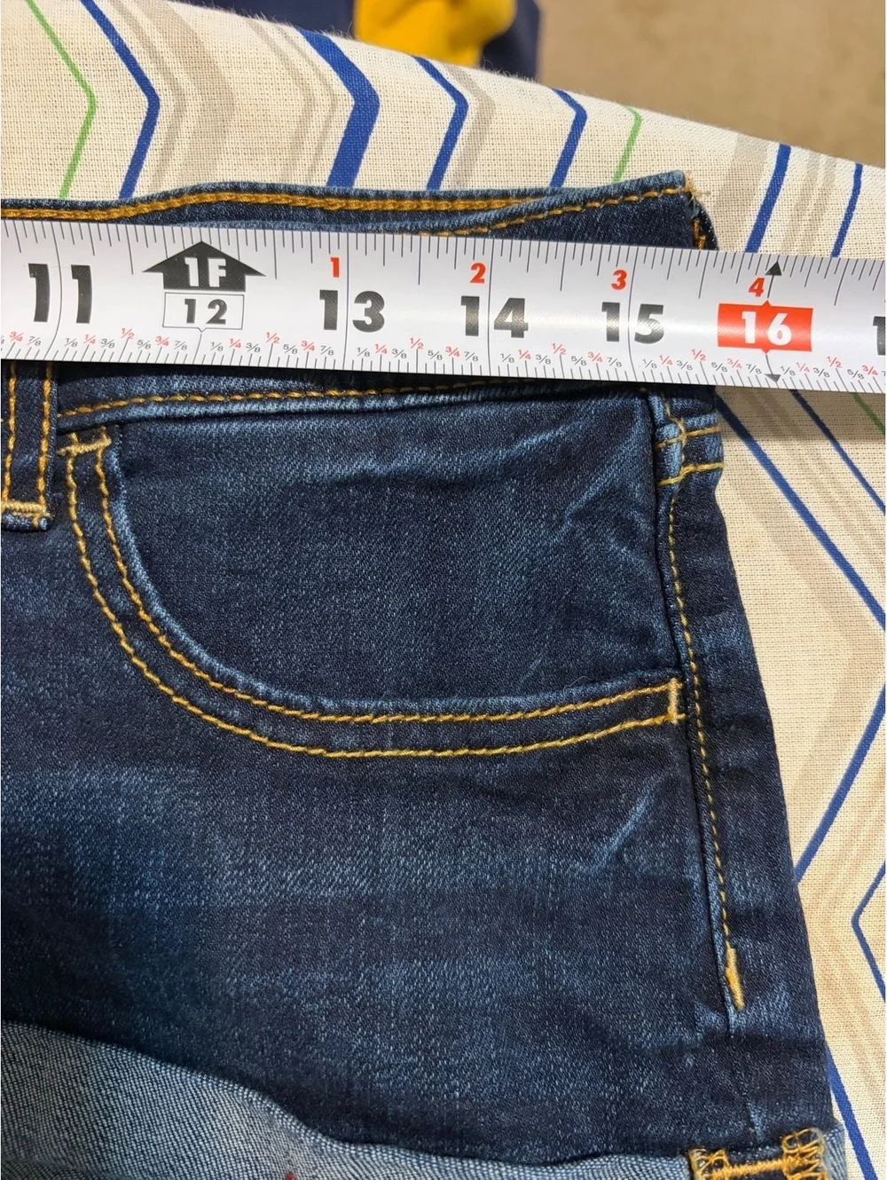 Hollister Denim Mini Shorts Womens Size 3 W26 Blue Low Rise Dark Wash Cuffed